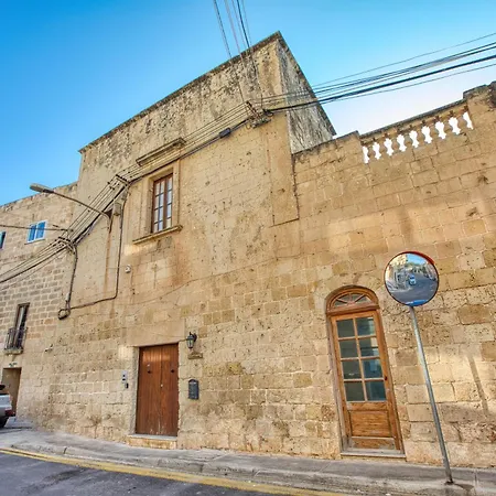 New To The Market - Unique House With Pool By Sf Homes Διαμέρισμα