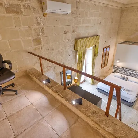 New To The Market - Unique House With Pool By Sf Homes Appartement Gharghur