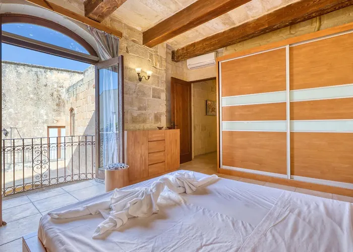 New To The Market - Unique House With Pool By Sf Homes Gharghur