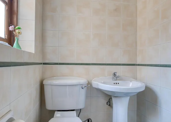 New To The Market - Unique House With Pool By Sf Homes Διαμέρισμα *