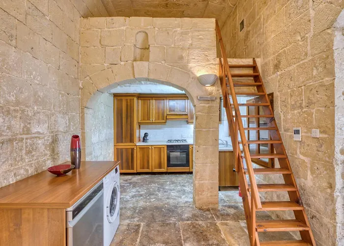 New To The Market - Unique House With Pool By Sf Homes Gharghur