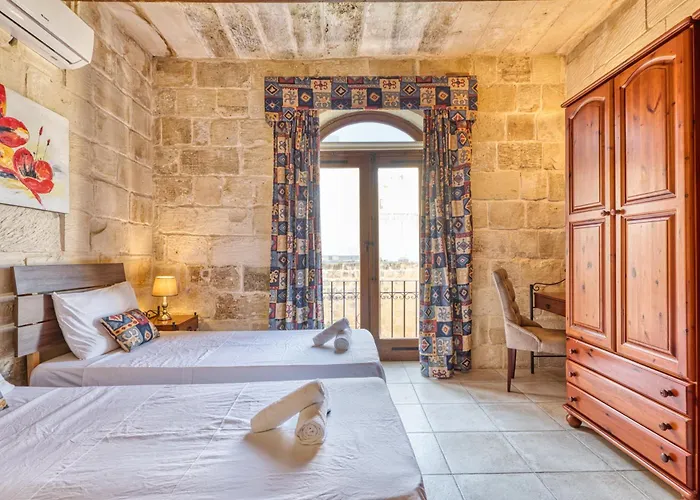 New To The Market - Unique House With Pool By Sf Homes Gharghur