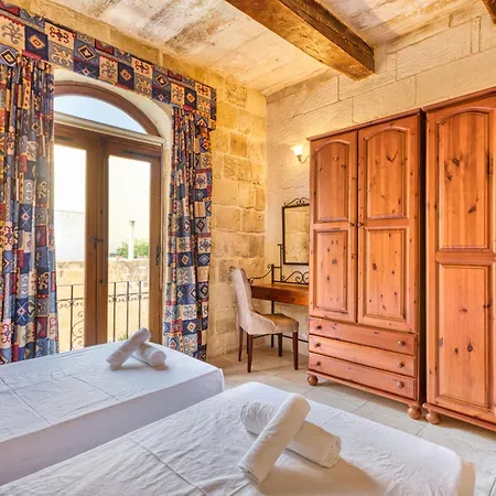 New To The Market - Unique House With Pool By Sf Homes Appartement