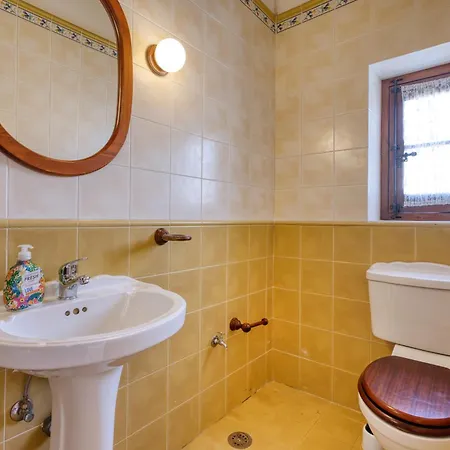 New To The Market - Unique House With Pool By Sf Homes Apartamento *