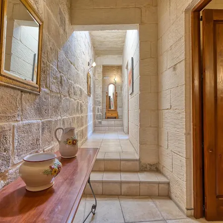 Apartment New To The Market - Unique House With Pool By Sf Homes