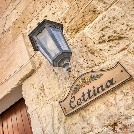 New To The Market - Unique House With Pool By Sf Homes Appartement *