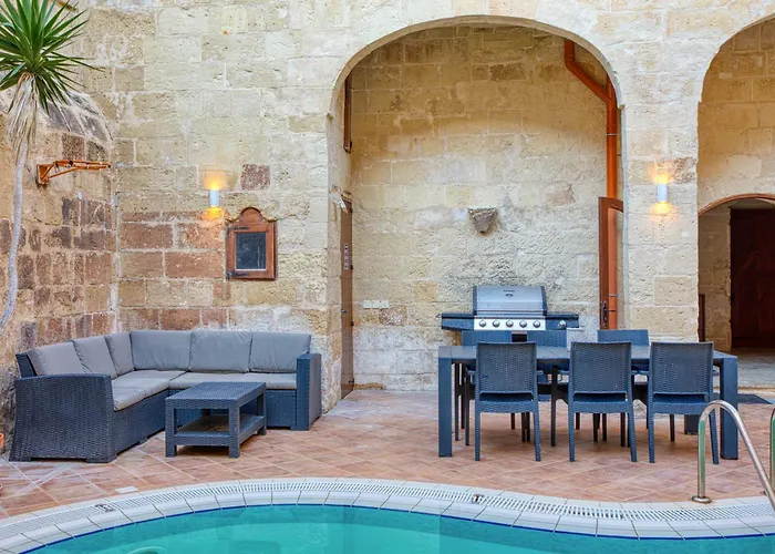 Lägenhet New To The Market - Unique House With Pool By Sf Homes Gharghur