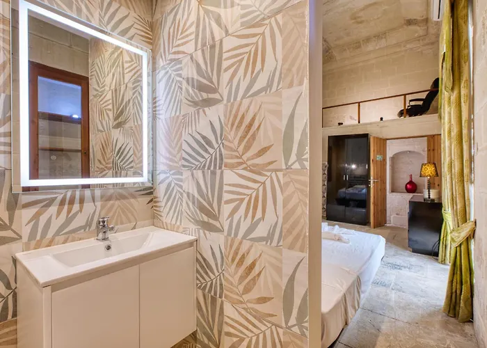 New To The Market - Unique House With Pool By Sf Homes * Gharghur